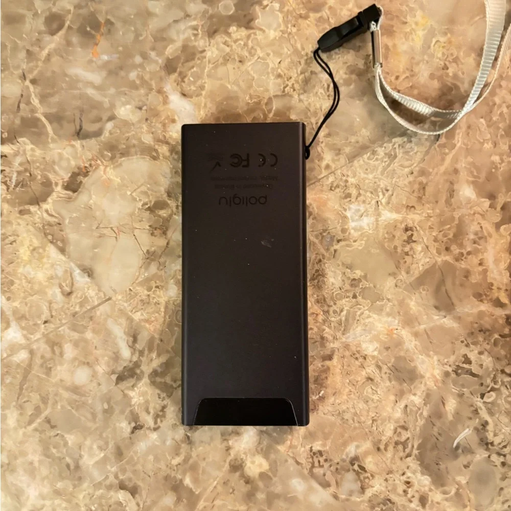 Poliglu Black Portable Language Translator